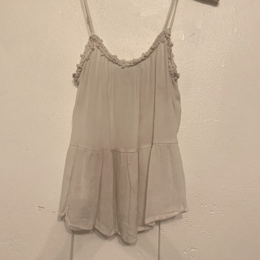 White crop top!
